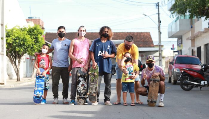 Prefeitura firma parceria com o grupo Limoeiro Skateboard