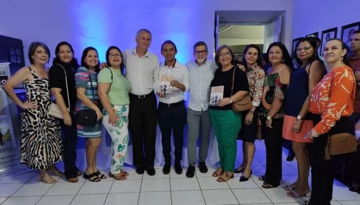 Lançamento de livro de escritor limoeirense sobre a Independência do Brasil abre programação da Emancipação Política de Limoeiro