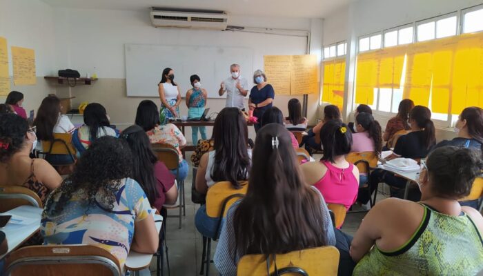 PNI Limoeiro promove capacitação para profissionais e técnicos de Enfermagem na FACAL