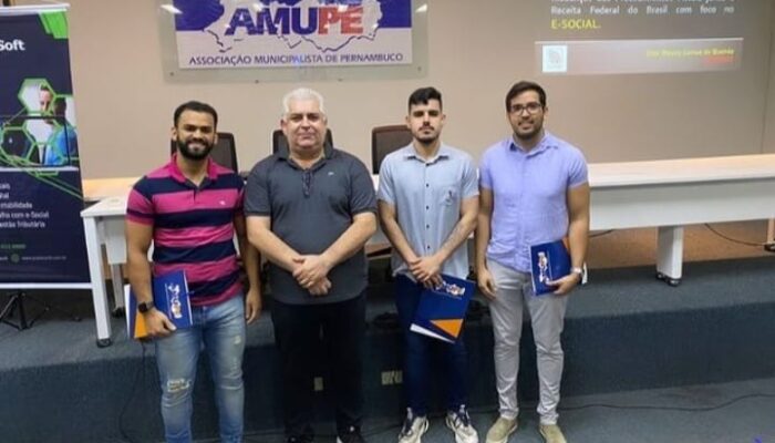 Limoeiro participa de capacitação sobre eSocial promovida pela Amupe