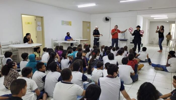 Escolas de Limoeiro vivenciam Semana Nacional de Trânsito