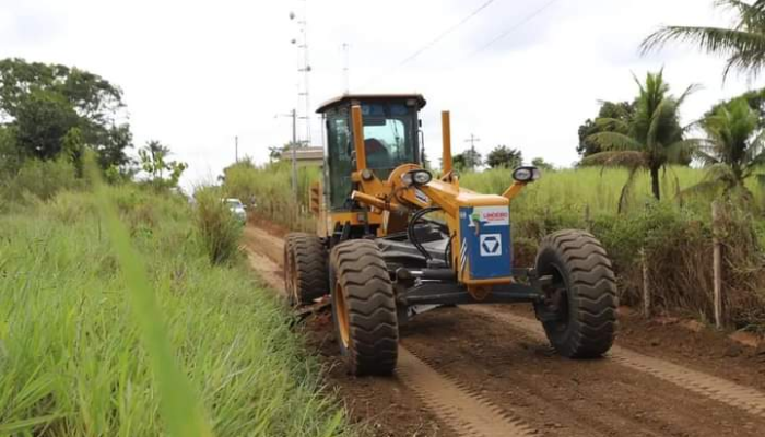 Prefeitura avança nos trabalhos de recuperação e conservação das estradas rurais de Limoeiro