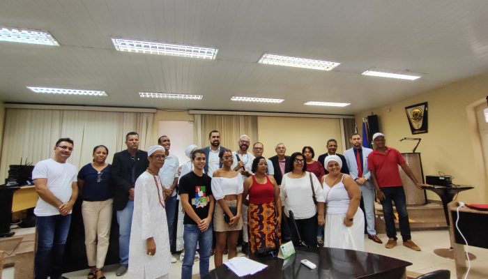 Câmara Municipal de Limoeiro recebe culminância do “Sankofa: Afrobetizar para Educar”, projeto apoiado pela Prefeitura