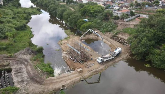 Prefeitura de Limoeiro avança na construção da nova ponte da cidade