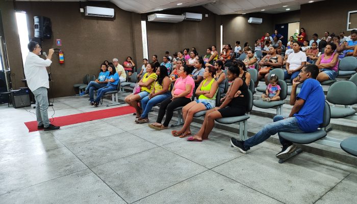 Prefeitura de Limoeiro planeja reconstrução da Escola Municipal Presidente Tancredo Neves