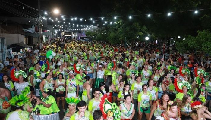 Bloco Calú Mulher anuncia chegada do Carnaval a Limoeiro